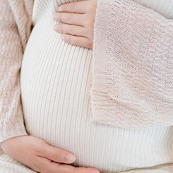 凭借这些额外的像🇵🇸🐦素和处理，iP🌪❤hone 17⛸🇲🇪 Pro 系🇨🇨